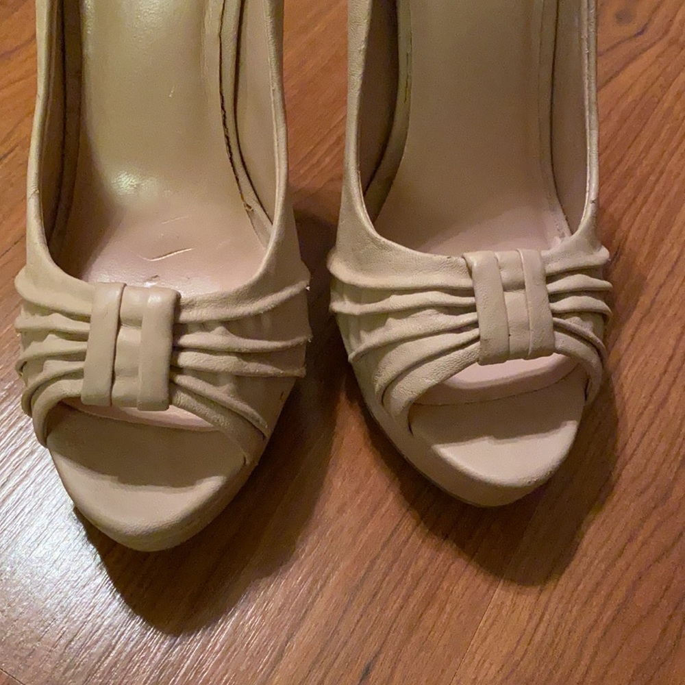 Heels - Picture 3 of 6